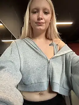 Snapshot of Milkyy_wway chatting on 14, 3, 2026 Milkyy wway online show from 14, 3, 2026