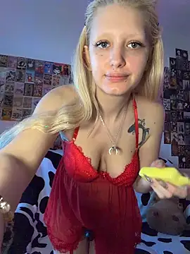 Snapshot of Milkyy_wway chatting on 23, 3, 2026 Milkyy wway online show from 23, 3, 2026