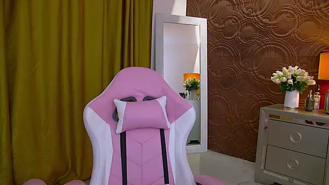 Snapshot of IrisMonn chatting on 20, 12, 2024 IrisMonn online show from 20, 12, 2024