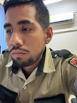 EnriquePersian197 online show from 1, 2, 2025