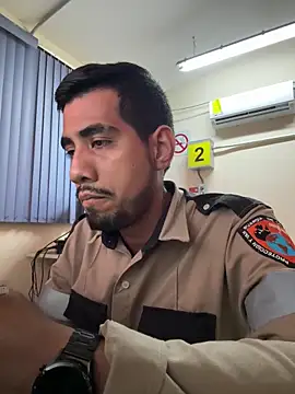 EnriquePersian197 online show from 3, 2, 2025