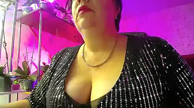  Sweet Woman online show from 17, 12, 2024