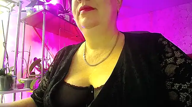  Sweet Woman online show from 9, 1, 2025