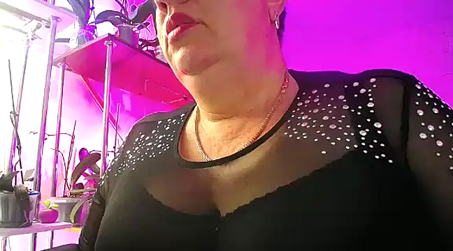  Sweet Woman online show from 11, 1, 2025