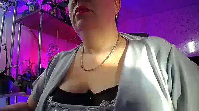  Sweet Woman online show from 19, 2, 2025