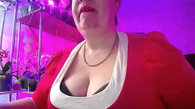  Sweet Woman online show from 13, 3, 2025