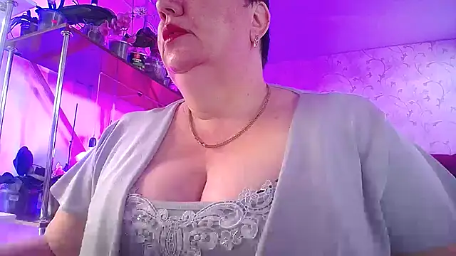  Sweet Woman online show from 26, 4, 2026