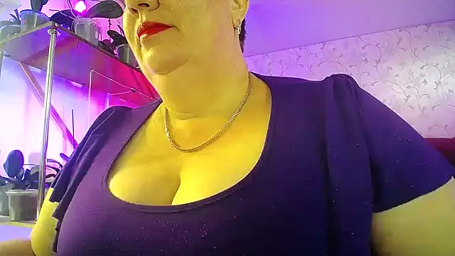  Sweet Woman online show from 28, 6, 2026