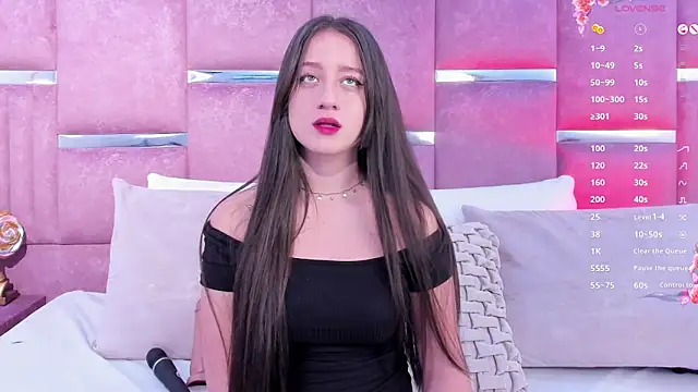 Snapshot of 1m_caro_ chatting on 4, 12, 2024 1m caro  online show from 4, 12, 2024