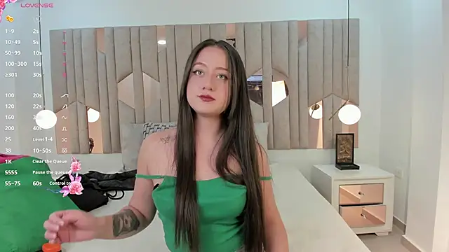 Snapshot of 1m_caro_ chatting on 23, 12, 2024 1m caro  online show from 23, 12, 2024