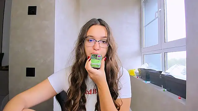 Snapshot of fancy_bunny chatting on 22, 9, 2025 fancy bunny online show from 22, 9, 2025