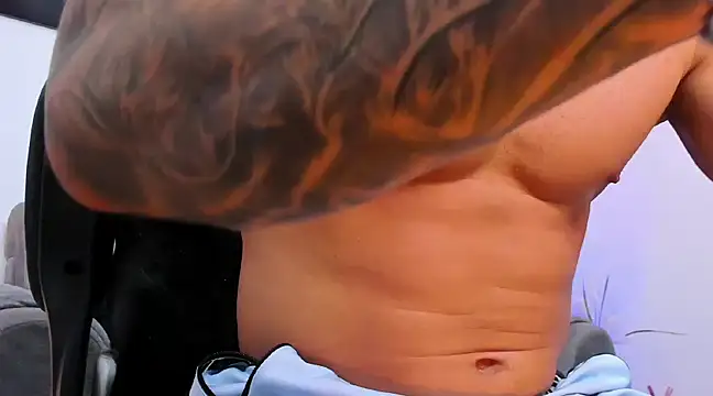 Snapshot of OwenMaximus814 chatting on 4, 12, 2024 OwenMaximus814 online show from 4, 12, 2024