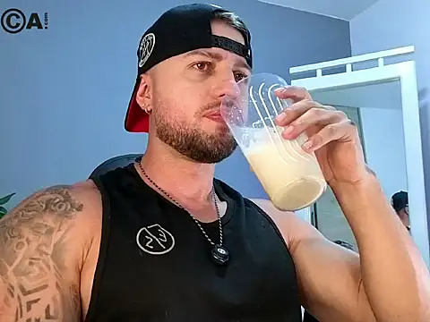 OwenMaximus814 online show from 26, 3, 2026