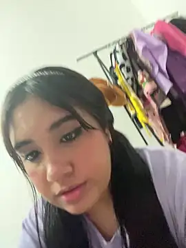 Snapshot of melyescobar chatting on 17, 12, 2024 melyescobar online show from 17, 12, 2024