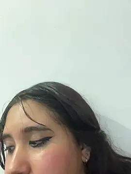 Snapshot of melyescobar chatting on 5, 2, 2025 melyescobar online show from 5, 2, 2025