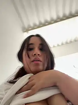 Snapshot of melyescobar chatting on 1, 3, 2025 melyescobar online show from 1, 3, 2025