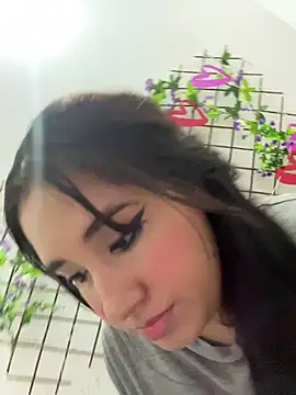 Snapshot of melyescobar chatting on 7, 3, 2025 melyescobar online show from 7, 3, 2025