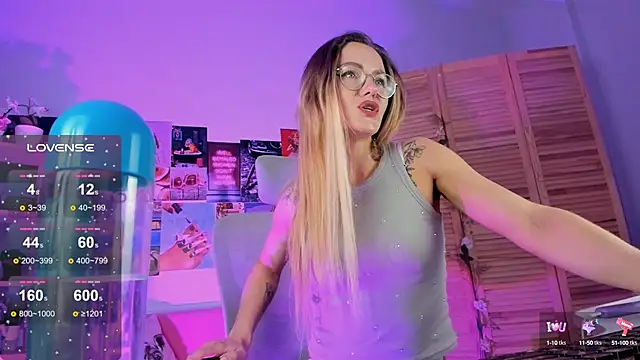 Snapshot of LadyIzabel chatting on 17, 1, 2025 LadyIzabel online show from 17, 1, 2025