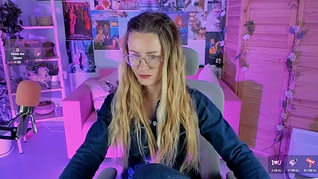 Snapshot of LadyIzabel chatting on 18, 1, 2025 LadyIzabel online show from 18, 1, 2025