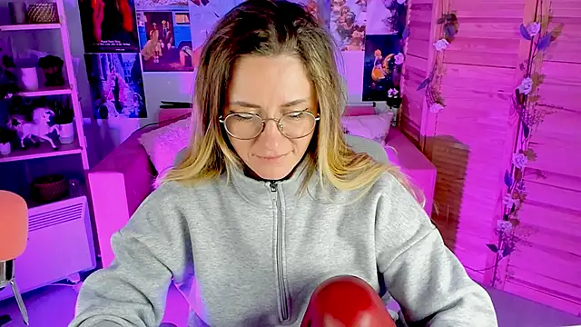 Snapshot of LadyIzabel chatting on 28, 1, 2025 LadyIzabel online show from 28, 1, 2025