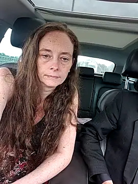 Snapshot of Leyla_Lawless chatting on 4, 4, 2026 Leyla Lawless online show from 4, 4, 2026