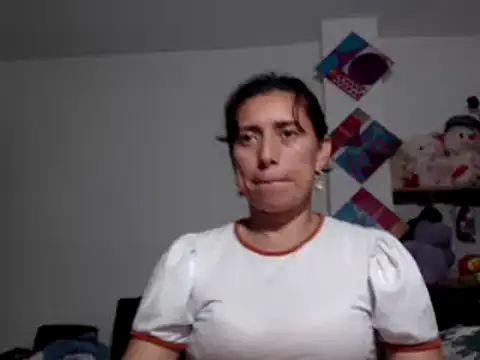 Snapshot of sexy_mary_69 chatting on 20, 12, 2024 sexy mary 69 online show from 20, 12, 2024