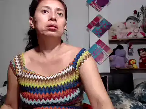 Snapshot of sexy_mary_69 chatting on 24, 12, 2024 sexy mary 69 online show from 24, 12, 2024