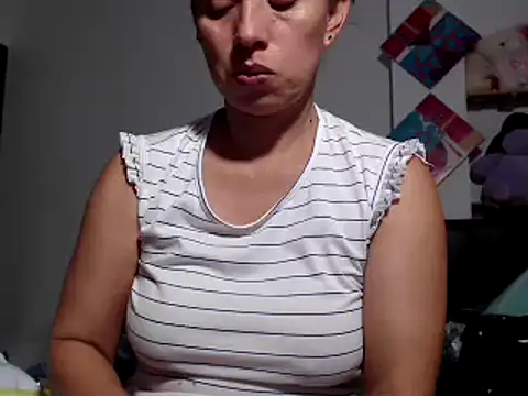 Snapshot of sexy_mary_69 chatting on 1, 2, 2025 sexy mary 69 online show from 1, 2, 2025