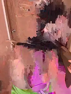 Snapshot of amaal_ chatting on 16, 9, 2025 amaal  online show from 16, 9, 2025