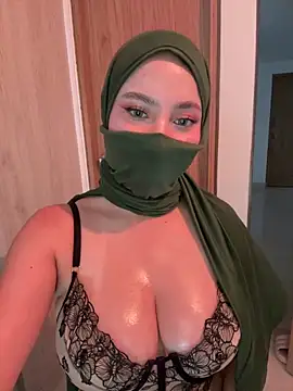 Snapshot of amaal_ chatting on 20, 9, 2025 amaal  online show from 20, 9, 2025