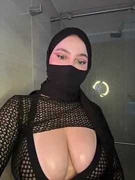 Snapshot of amaal_ chatting on 1, 10, 2025 amaal  online show from 1, 10, 2025