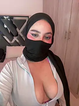 Snapshot of amaal_ chatting on 11, 10, 2025 amaal  online show from 11, 10, 2025