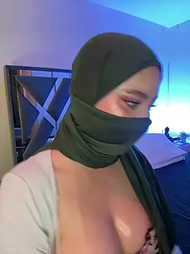 Snapshot of amaal_ chatting on 25, 10, 2025 amaal  online show from 25, 10, 2025