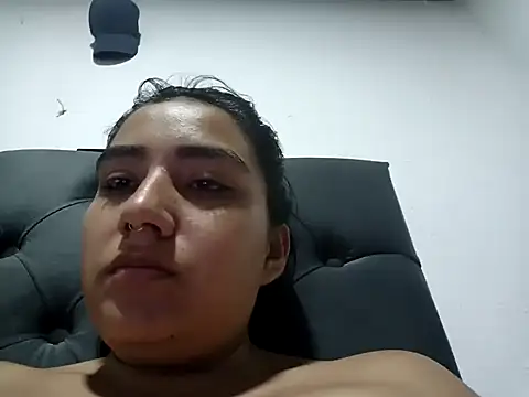 Hellen Alex online show from 8, 1, 2025