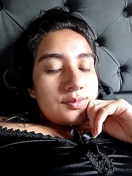 Hellen Alex online show from 7, 3, 2025