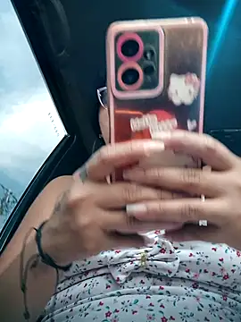 Snapshot of naughty-girl01 chatting on 29, 1, 2025 naughty-girl01 online show from 29, 1, 2025