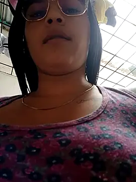 Snapshot of naughty-girl01 chatting on 14, 2, 2025 naughty-girl01 online show from 14, 2, 2025