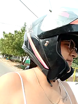 Snapshot of naughty-girl01 chatting on 28, 2, 2025 naughty-girl01 online show from 28, 2, 2025