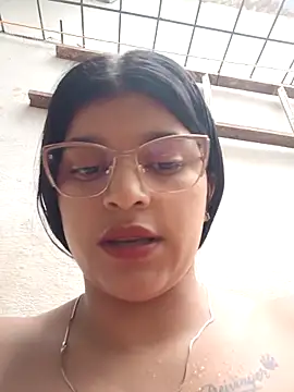 Snapshot of naughty-girl01 chatting on 6, 3, 2025 naughty-girl01 online show from 6, 3, 2025