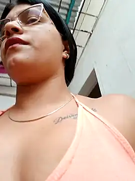 Snapshot of naughty-girl01 chatting on 10, 3, 2025 naughty-girl01 online show from 10, 3, 2025