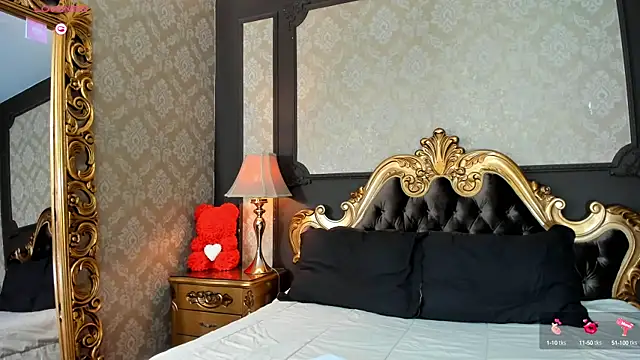 NahomiAcosta online show from 2, 10, 2025