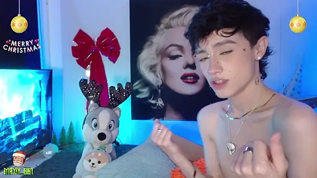 maxiy 001 online show from 9, 12, 2024