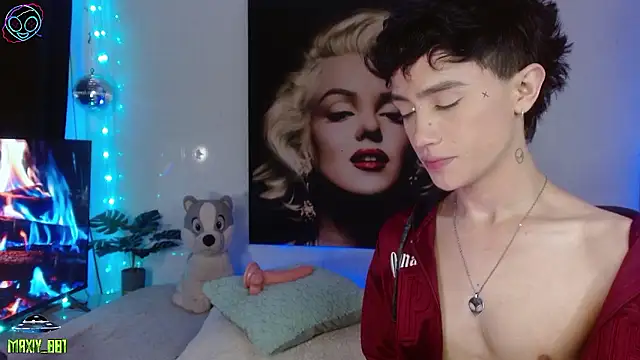 maxiy 001 online show from 12, 1, 2026