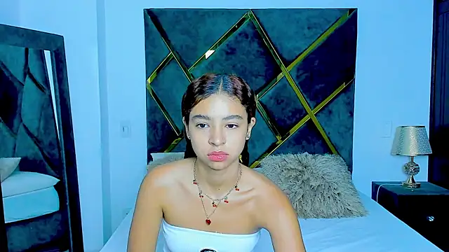 Snapshot of Criss_Ariana chatting on 7, 1, 2025 Criss Ariana online show from 7, 1, 2025