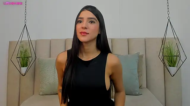 Snapshot of Olivia_Collins1 chatting on 18, 12, 2024 Olivia Collins1 online show from 18, 12, 2024