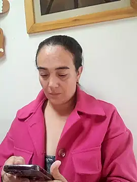 Snapshot of skayhot_ chatting on 28, 11, 2025 skayhot online show from 28, 11, 2025