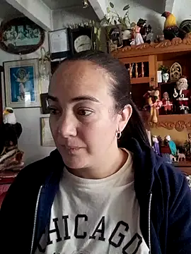 Snapshot of skayhot_ chatting on 15, 12, 2025 skayhot online show from 15, 12, 2025