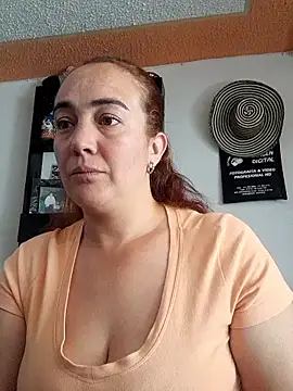 Snapshot of skayhot_ chatting on 9, 1, 2026 skayhot online show from 9, 1, 2026