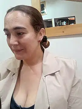 Snapshot of skayhot_ chatting on 10, 2, 2026 skayhot online show from 10, 2, 2026