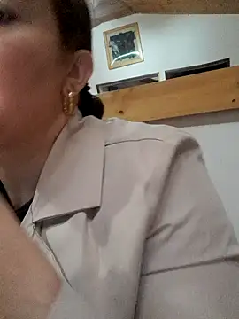 Snapshot of skayhot_ chatting on 24, 2, 2026 skayhot online show from 24, 2, 2026